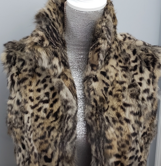 Sale Adrienne Landau Animal Print Vest - Picture 1 of 12